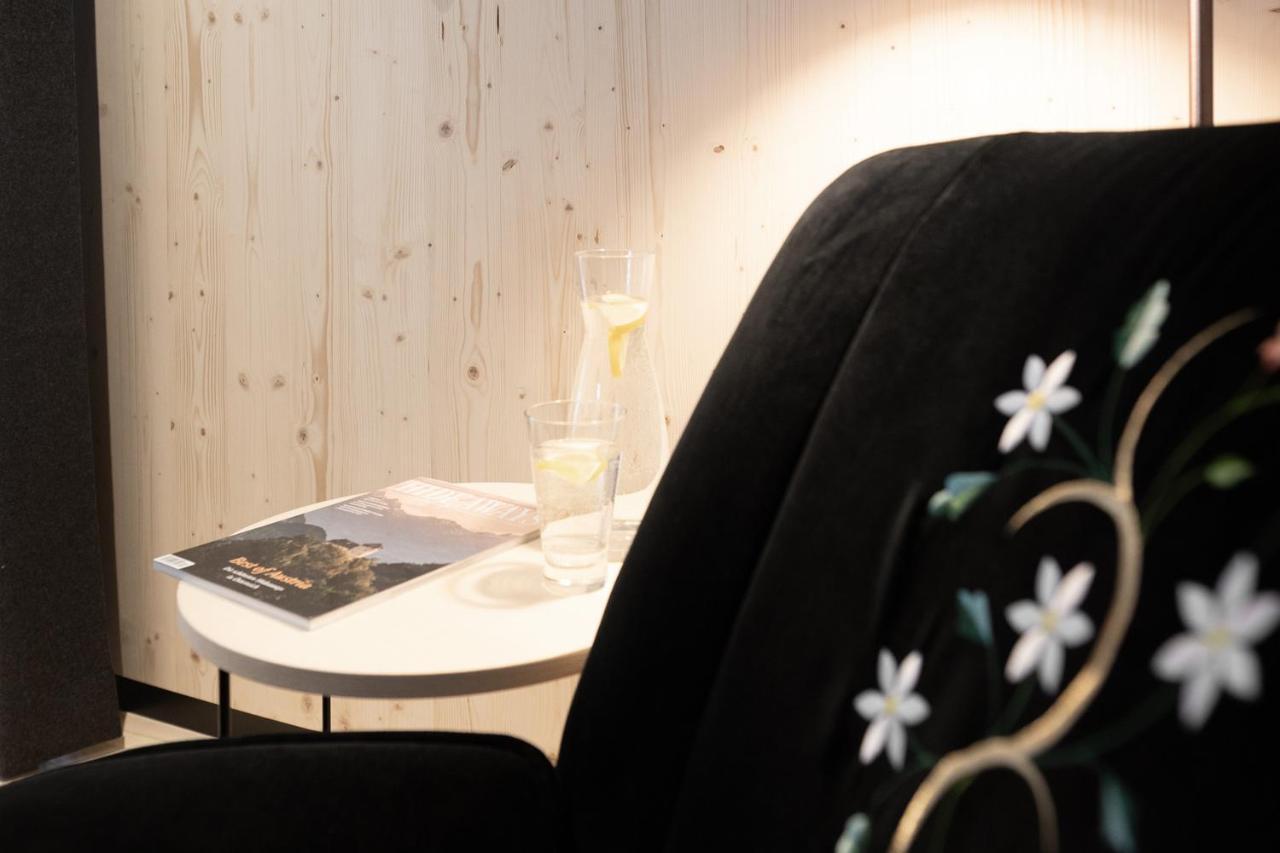 Amrai Suites Schruns Buitenkant foto